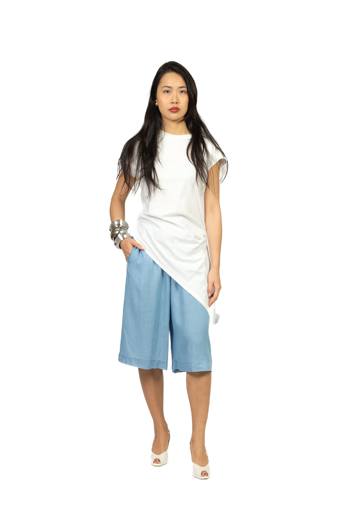 Tensione In - T-Shirt asimmetrica con drappeggio Art. PE260199