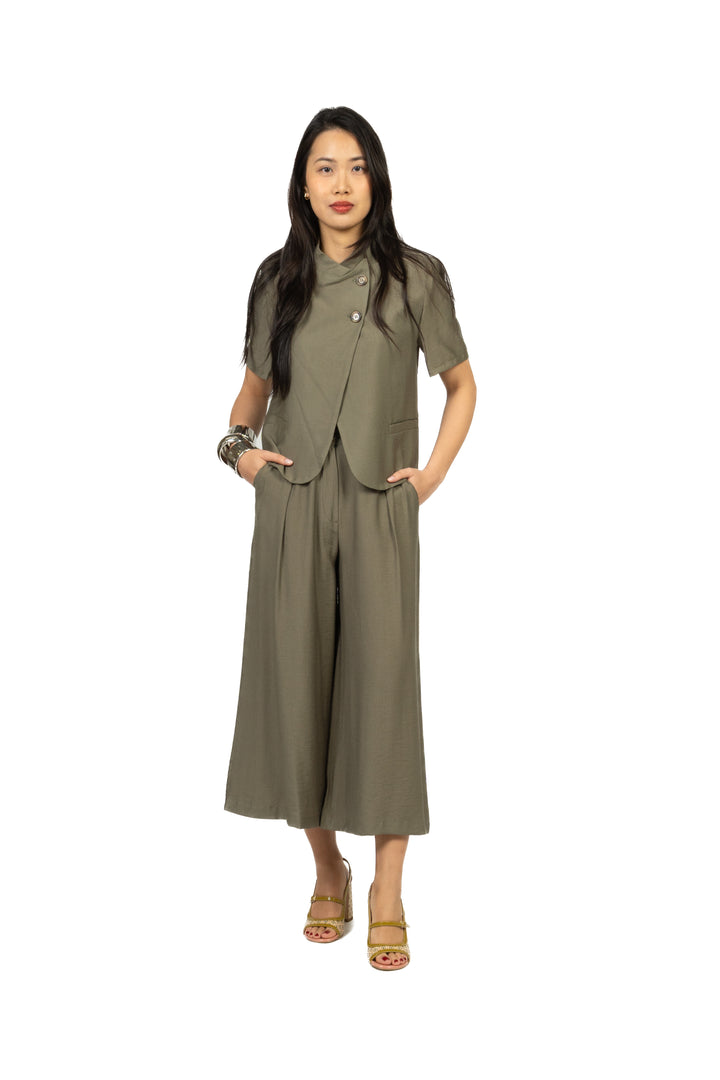 Dixie - Completo giacca chiusura asimmetrica con pantalone palazzo Art. J845A068/P845A250