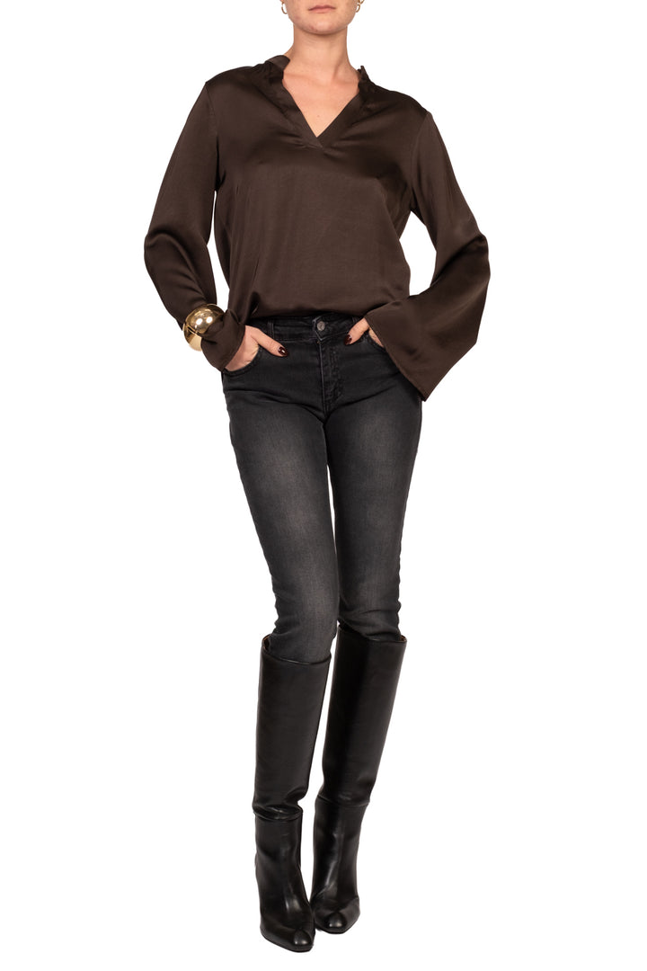 Tensione In - Blusa satin scollo V Art. F2207B22R-AI26