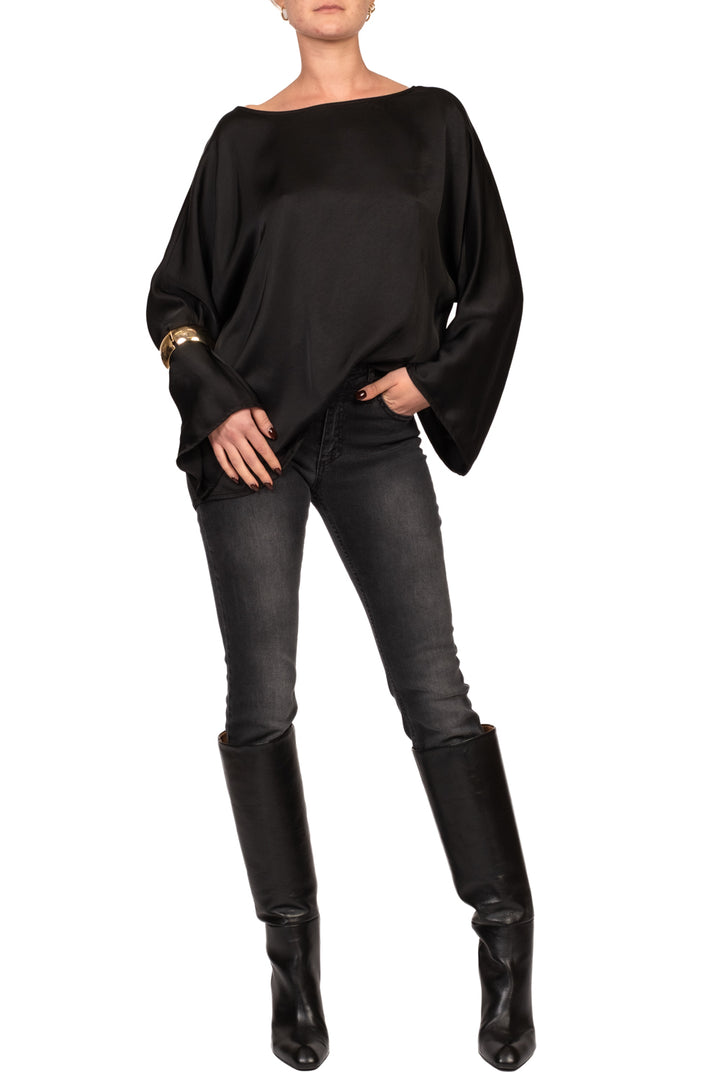 Tensione In - Blusa in satin scollo barca Art. E655B22R-AI26