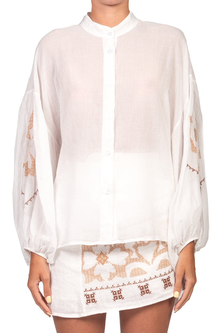 Tensione In - Camicia ricamata in mussola Art. PE260397
