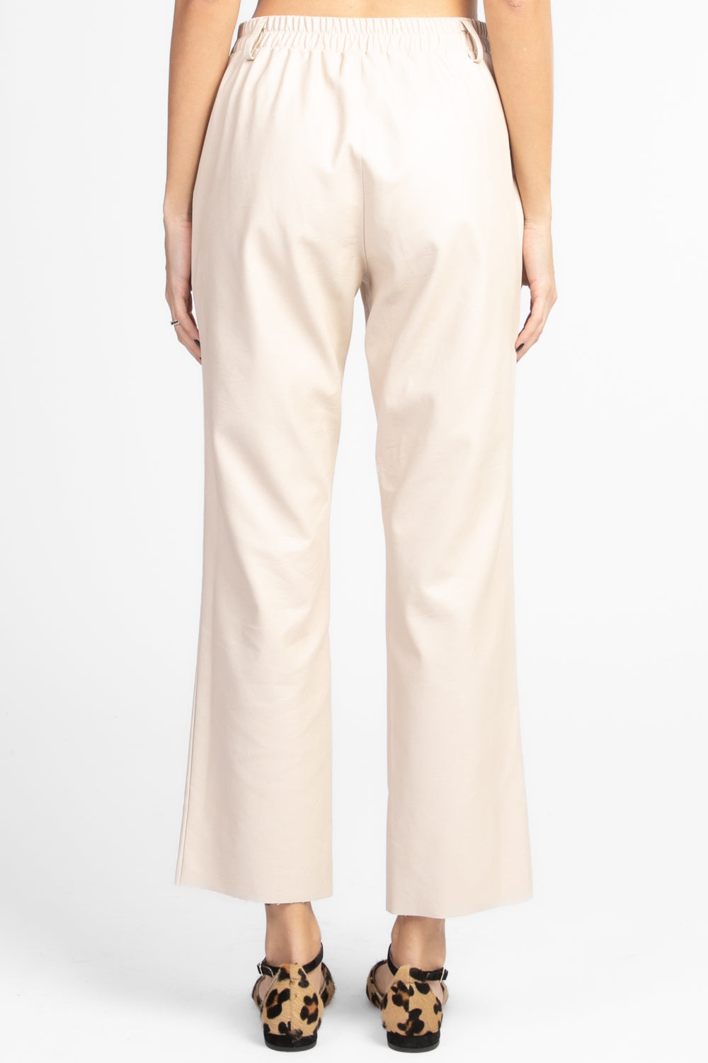Tensione In - Pantalone ecopelle trombetta Art. 224208-PE25