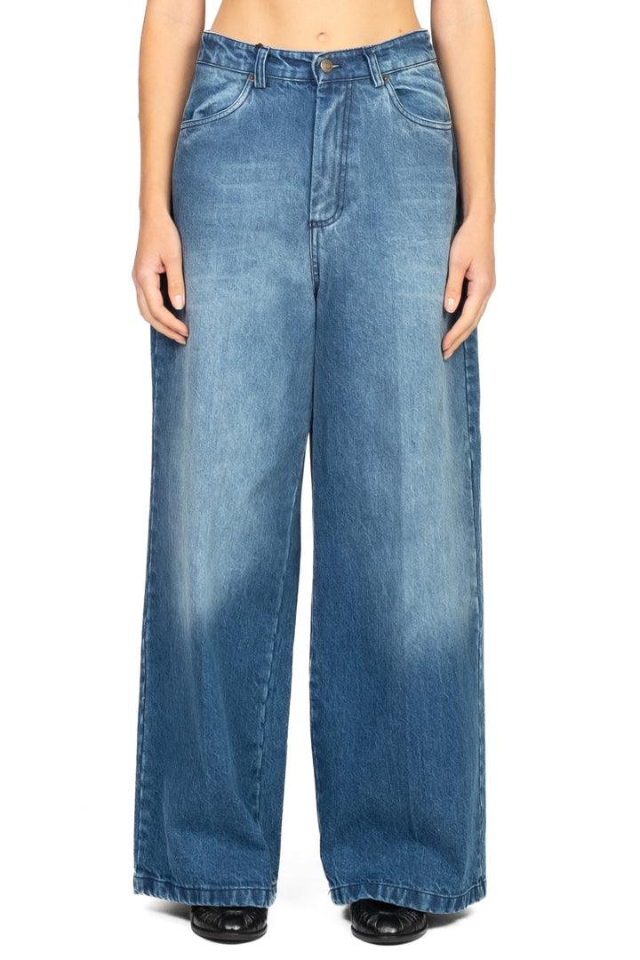 Tensione In - Jeans palazzo con tasconi Art. W25P628
