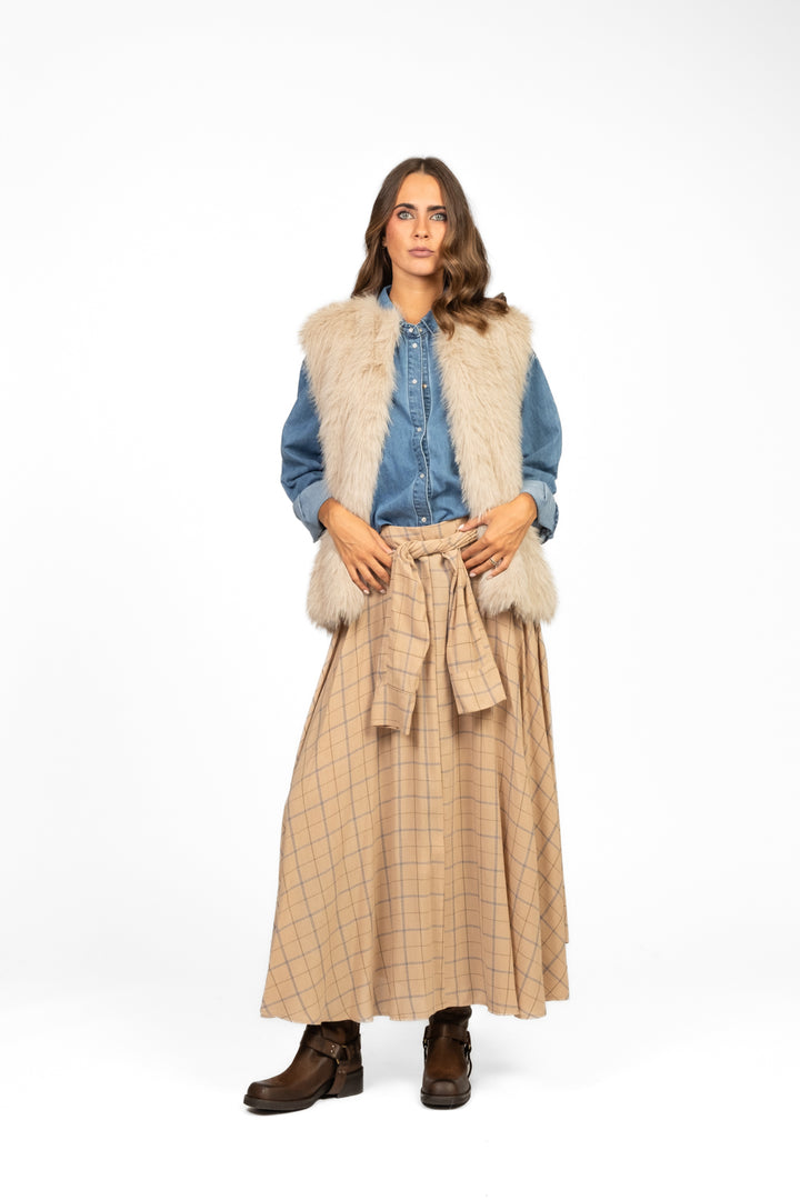 Tensione In - Gilet over pelliccia frontale Art. W5HMG81A400