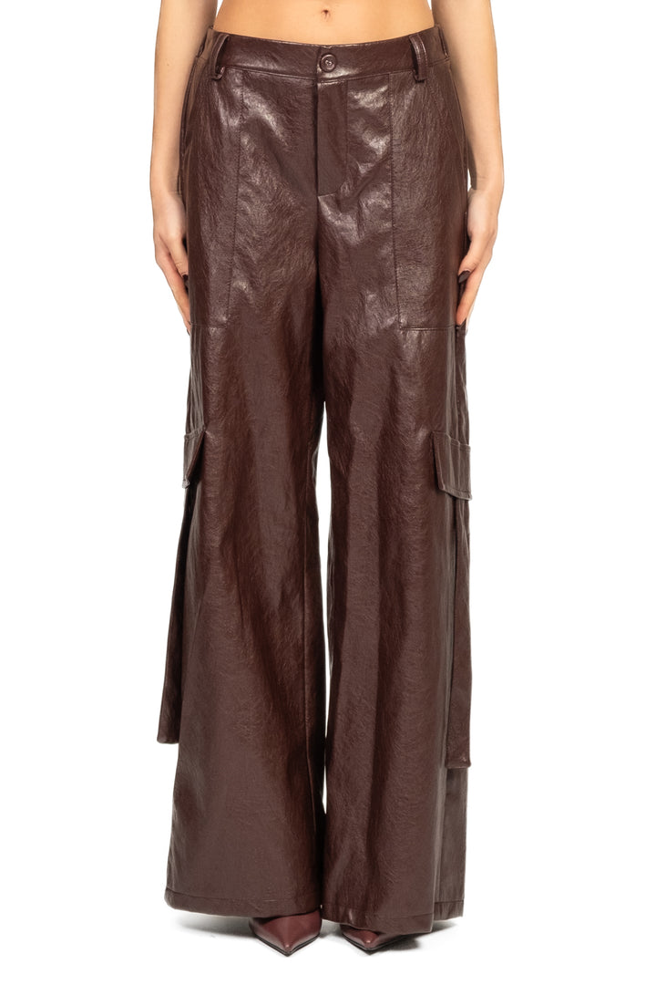 Tensione In - Pantalone palazzo cargo ecopelle Art. FF791