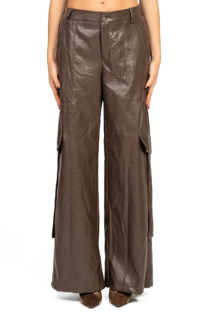 Tensione In - Pantalone palazzo cargo ecopelle Art. FF791