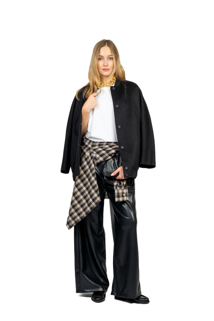 Tensione In - Pantalone ecopelle palazzo con tasconi Art. 224155-25