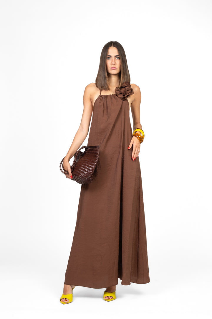 Tensione In - Abito scollo americano con spilla Art. A50518AT