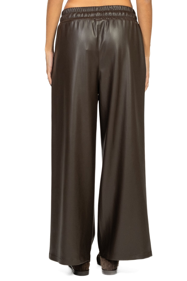 Tensione In - Pantalone ecopelle palazzo con coulisse Art. 26P1429