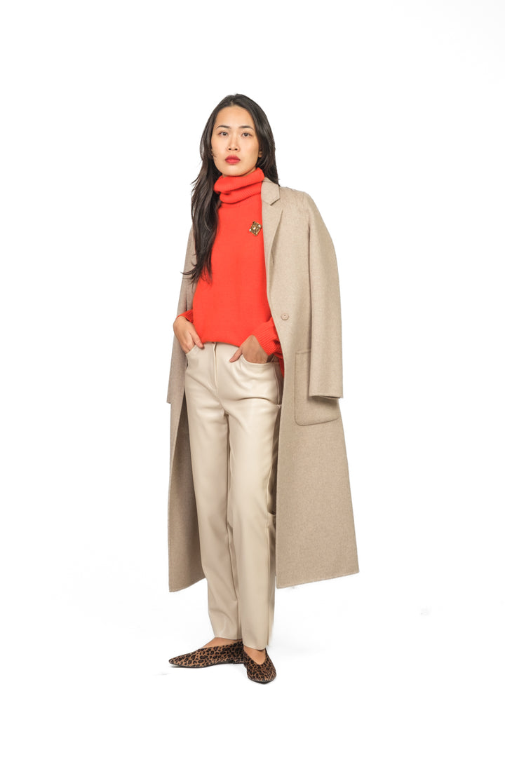 Tensione In - Maglia collo alto con spalline Art. D82075