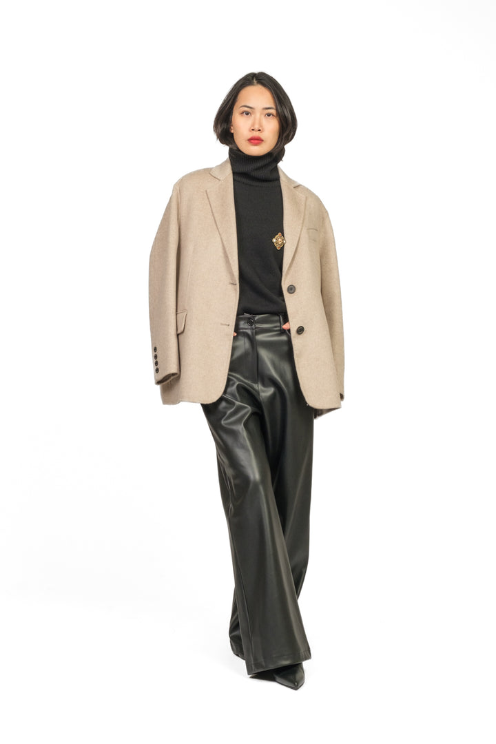 Tensione In - Maglia collo alto con spalline Art. D82075