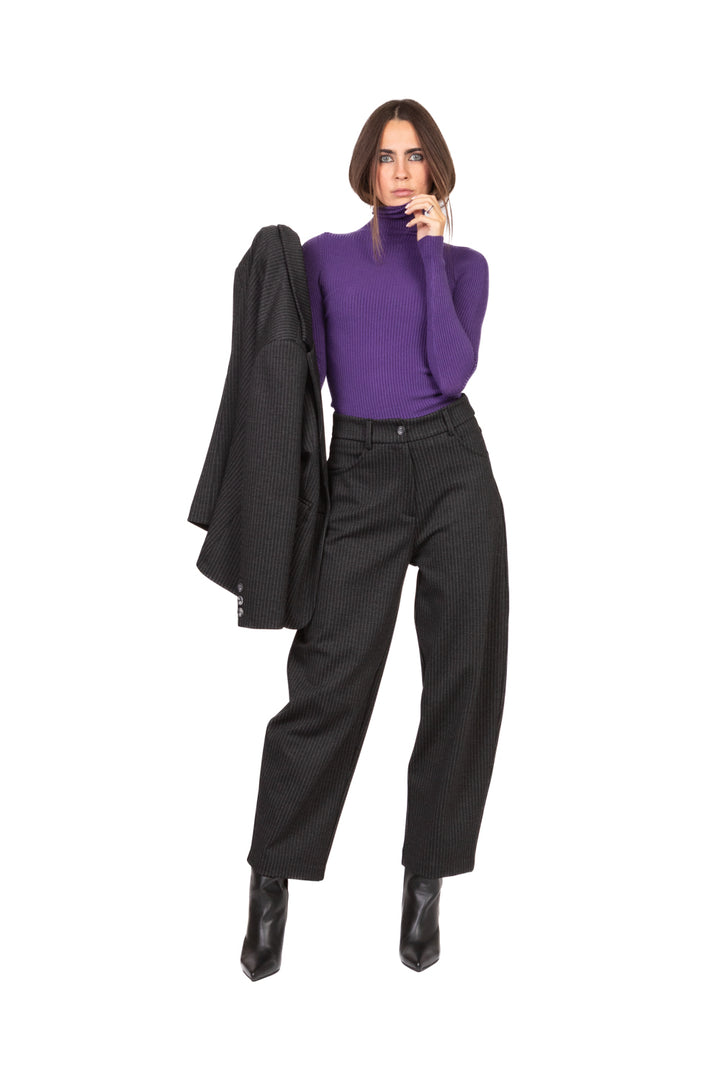 Vicolo - Maglia costine collo alto Art. 22219F