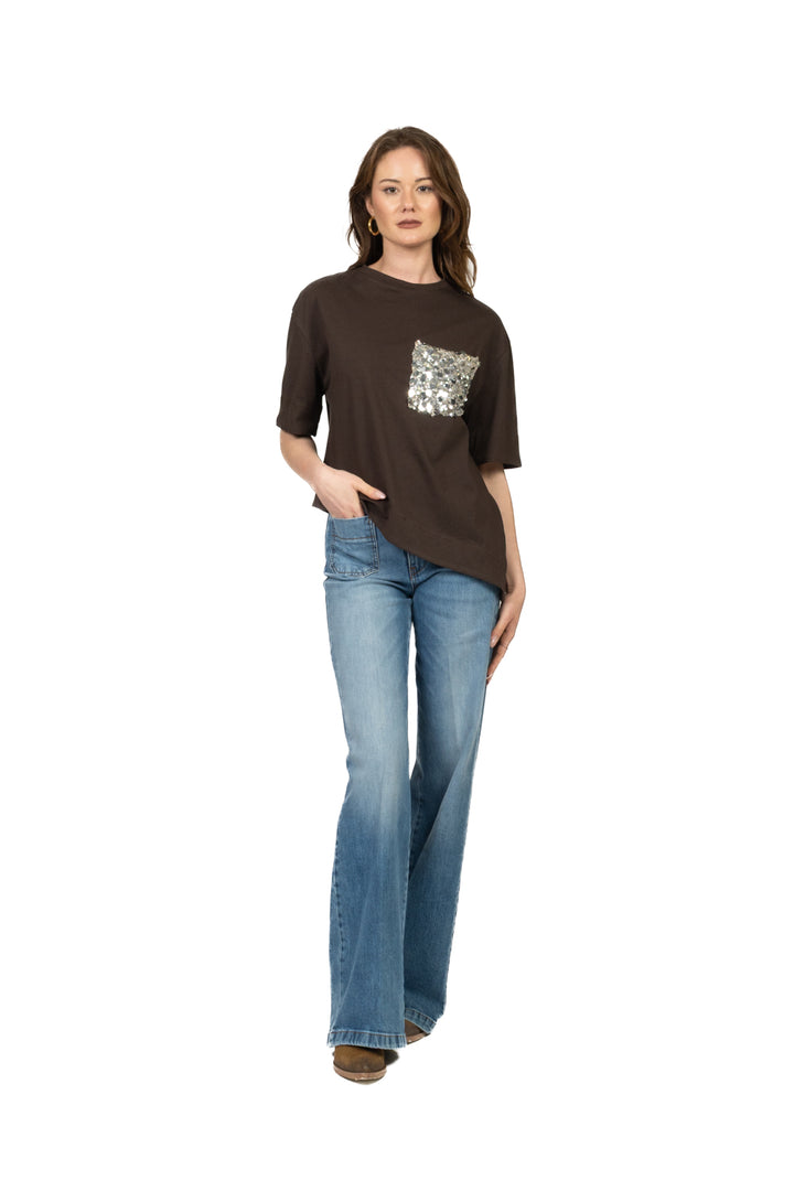 Tensione In - T-shirt asimmetrica tasca paillettes  Art. PE260194